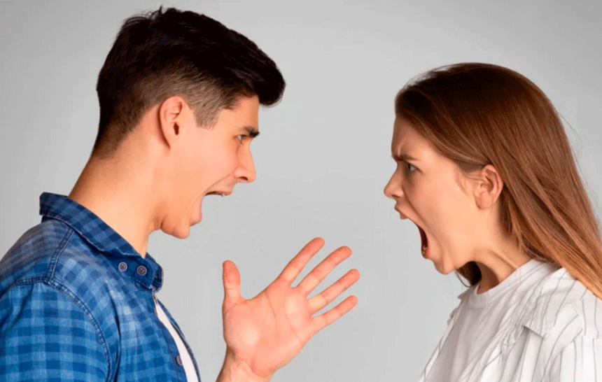 Pareja-peleando Pareja-peleando